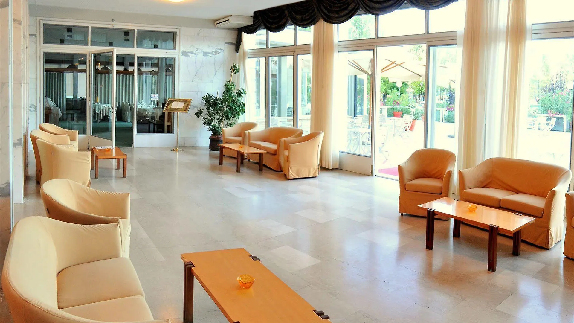 Hotel Britannia Cesenatico 4*,  Italia